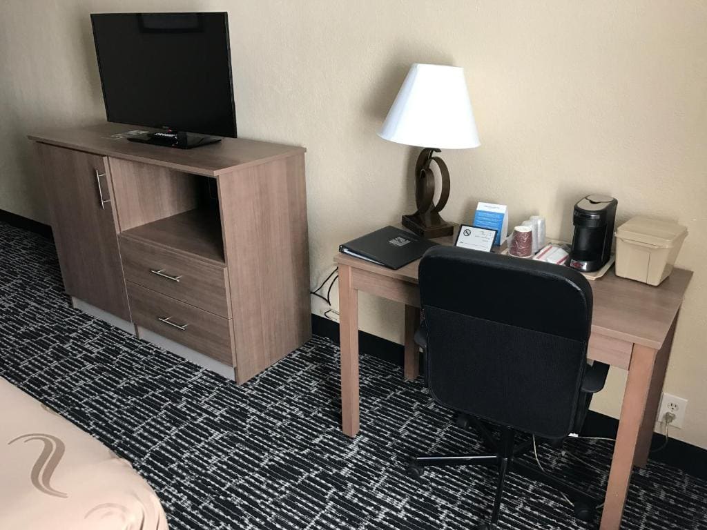 Double Room with Two Double Beds room - Image 1