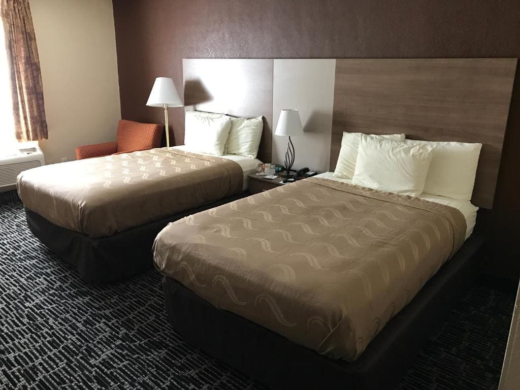 Double Room with Two Double Beds room - Image 3