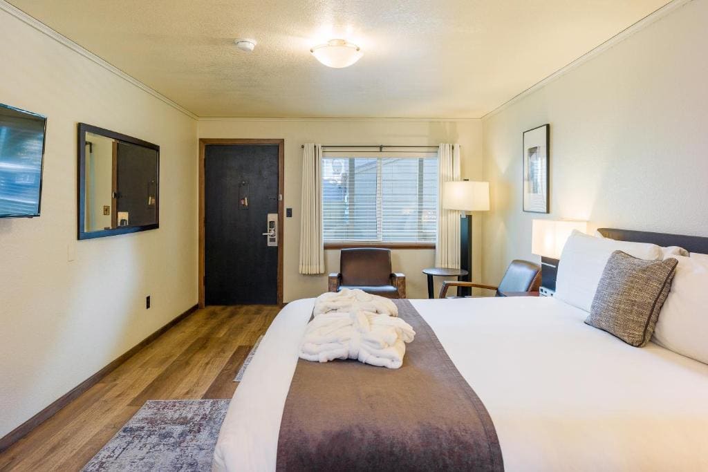 King Room - Non-Smoking room - Image 3