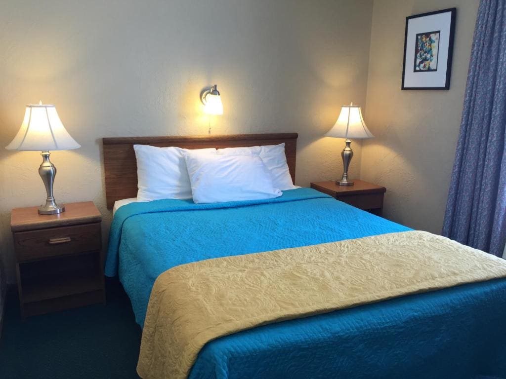 Twin Room with Two Twin Beds room - Image 1
