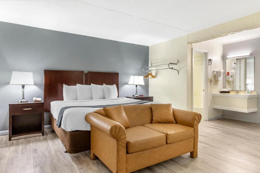 King Room with Pool View room - Image 3