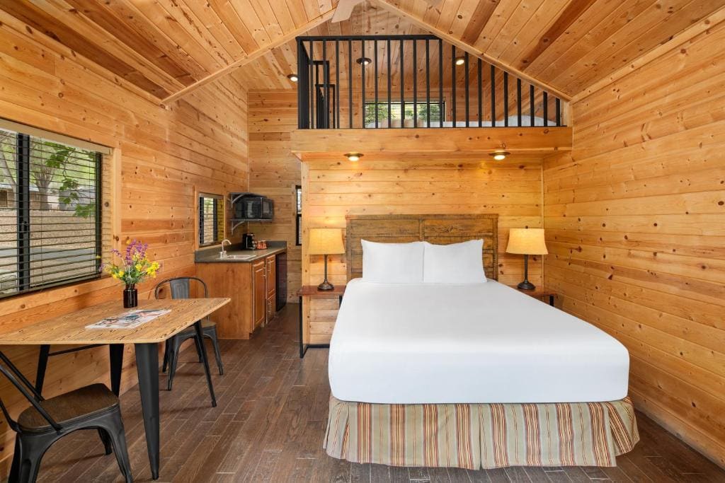 Double Room with Extra Bed room - Image 3