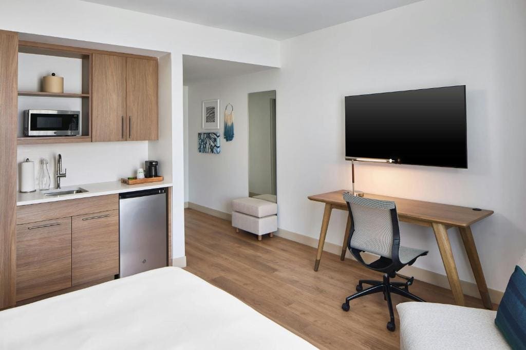 Standard King Room room - Image 2
