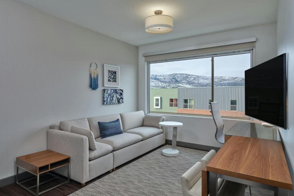 One-Bedroom Executive Corner King Suite with Sofa Bed room - Image 2