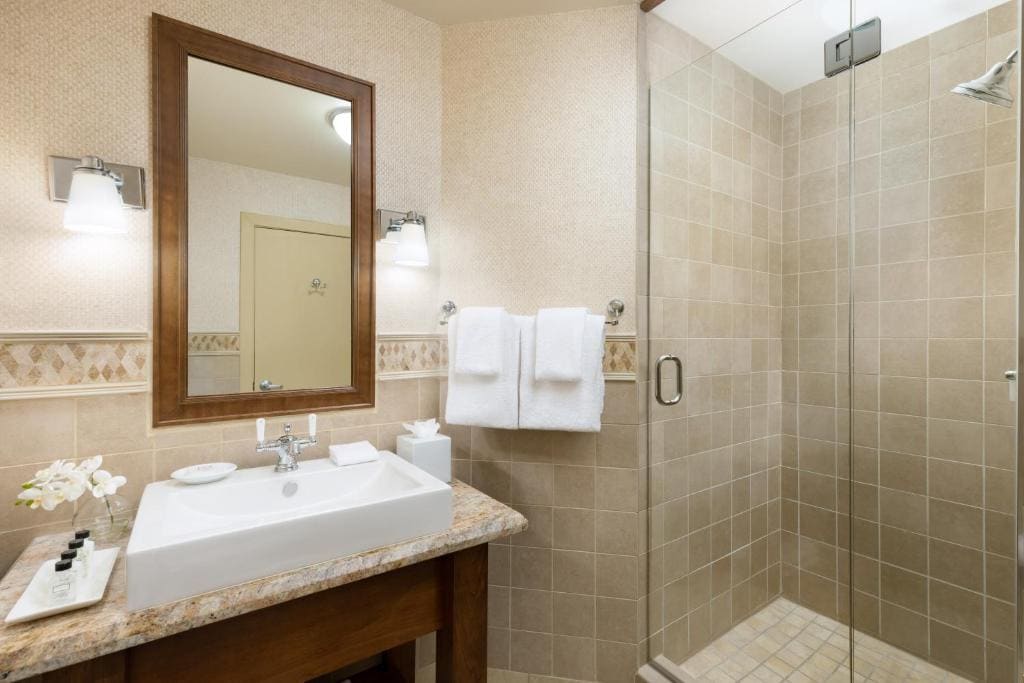 Slopeside View Junior Suite room - Image 1