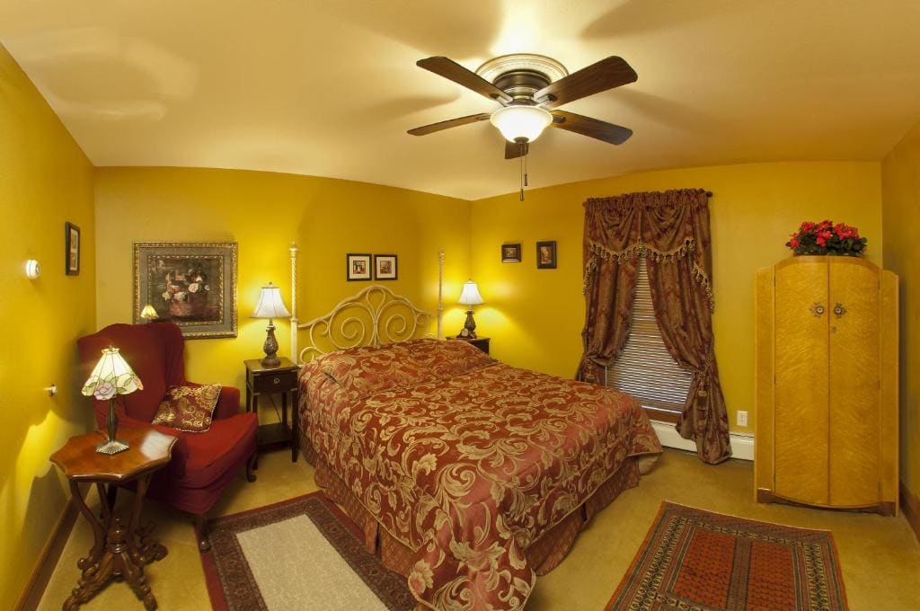 Queen Room room - Image 2