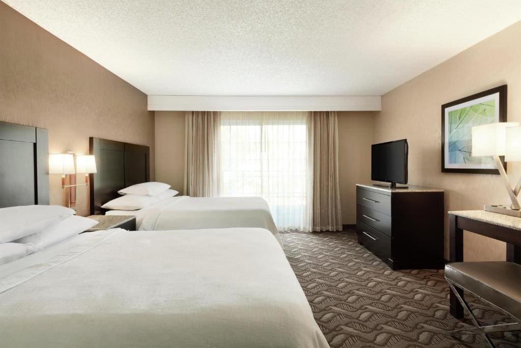 One-Bedroom Suite with Two Queen Beds - Hearing Access room - Image 1