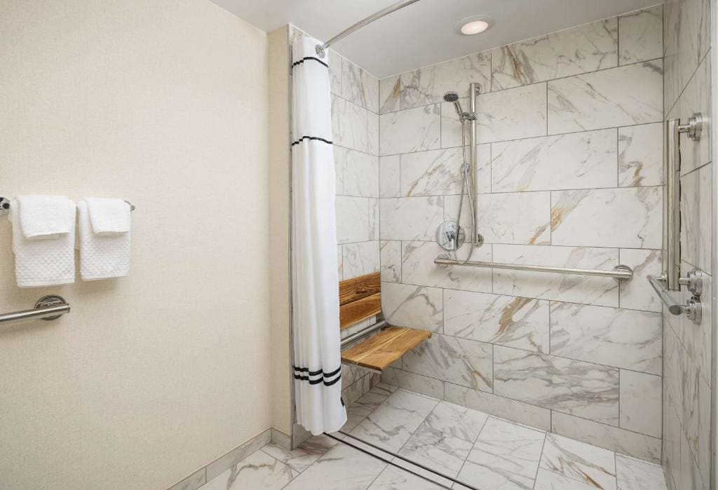 King Suite with Roll-in Shower - Mobility Access room - Image 2