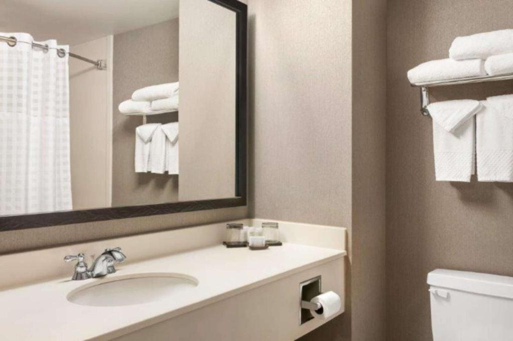 Corner Suite room - Image 3