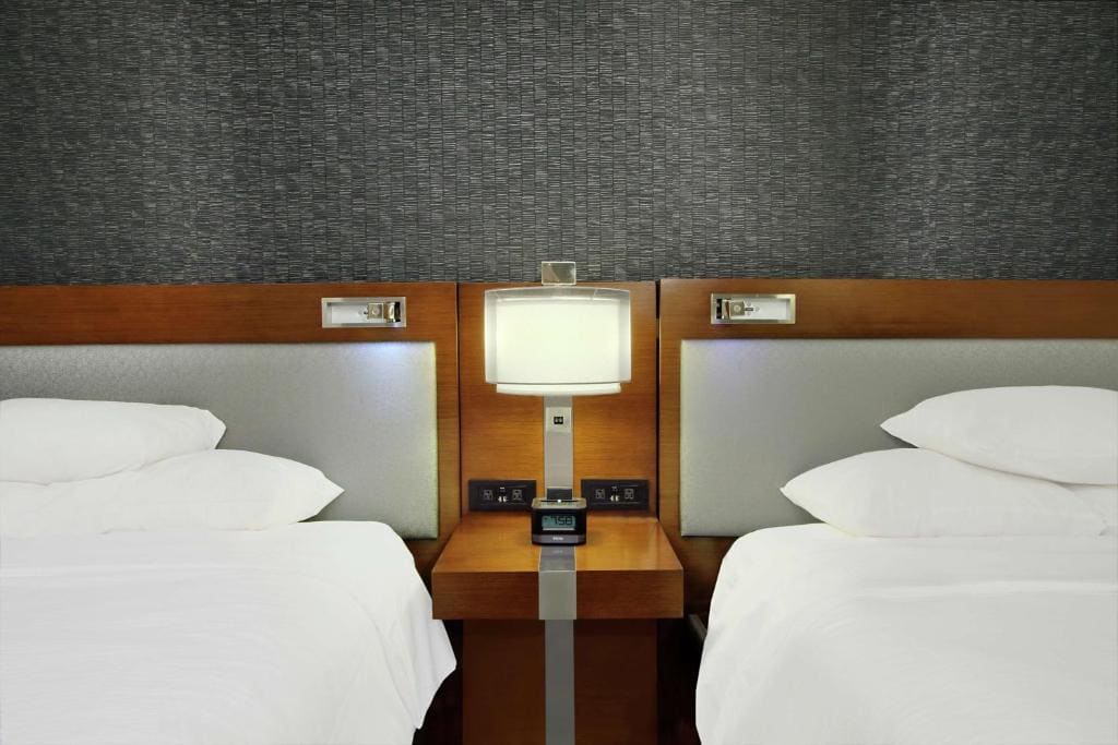 One-Bedroom Queen Suite with Two Queen Beds with River View room - Image 1
