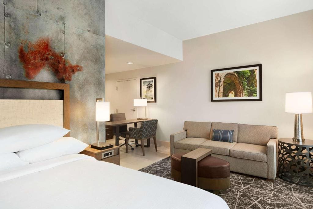King Studio Suite room - Image 1