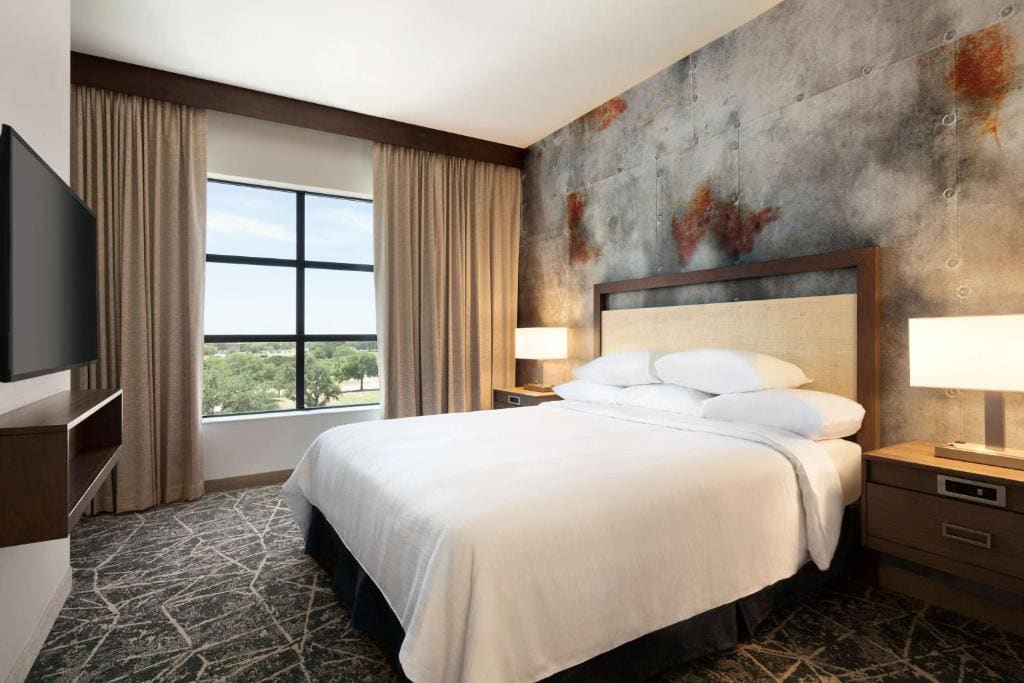 King Suite room - Image 1
