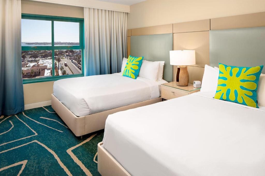 Double Suite with Bay View room - Image 1