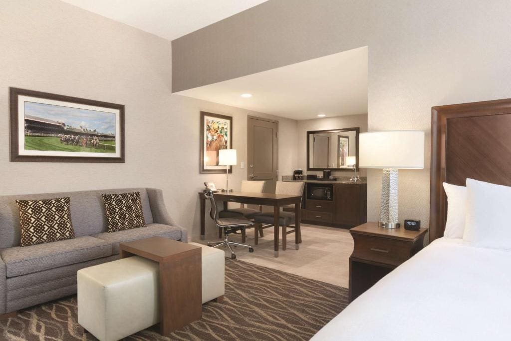 King Studio Suite room - Image 3
