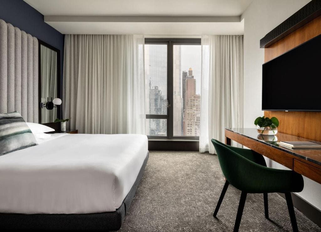Premium King Room with City View room - Image 1