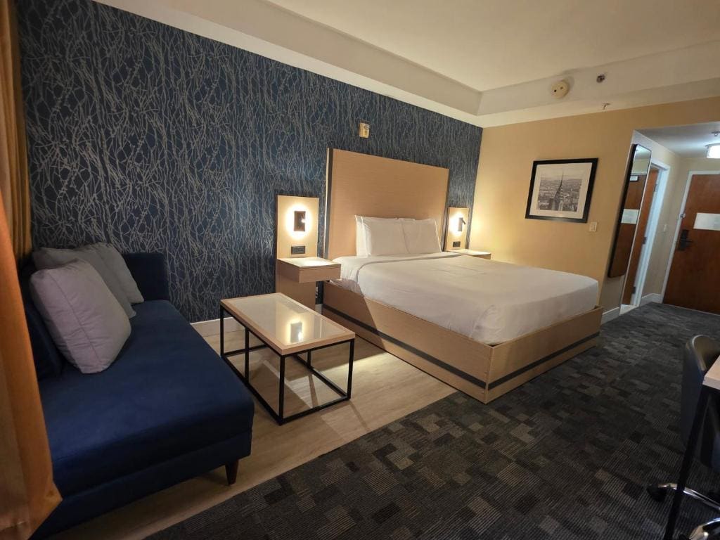 Premier King Room room - Image 1