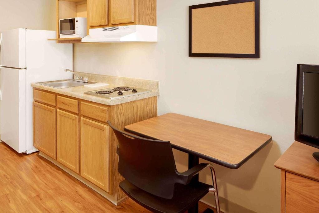 Double Room with Two Double Beds - Non-Smoking room - Image 2