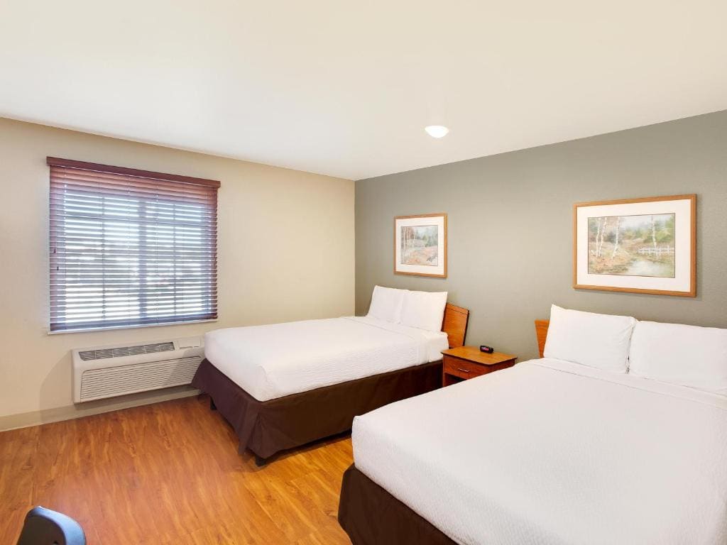 2 Full Beds | Non-Smoking, Kitchen room - Image 2