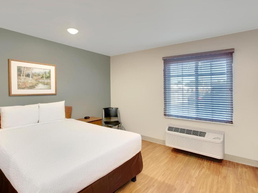 1 Full Bed | Smoking, Kitchen room - Image 2