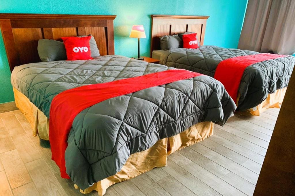 2 Queen Bed room - Image 1