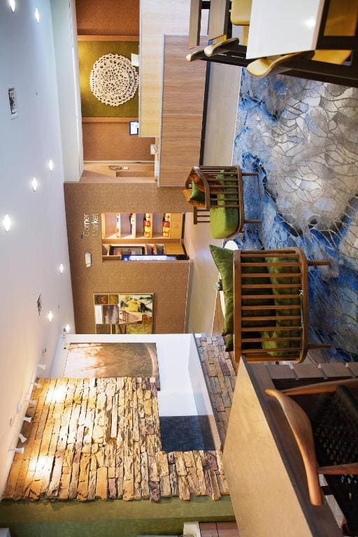 Deluxe King Room - Non-Smoking room - Image 2