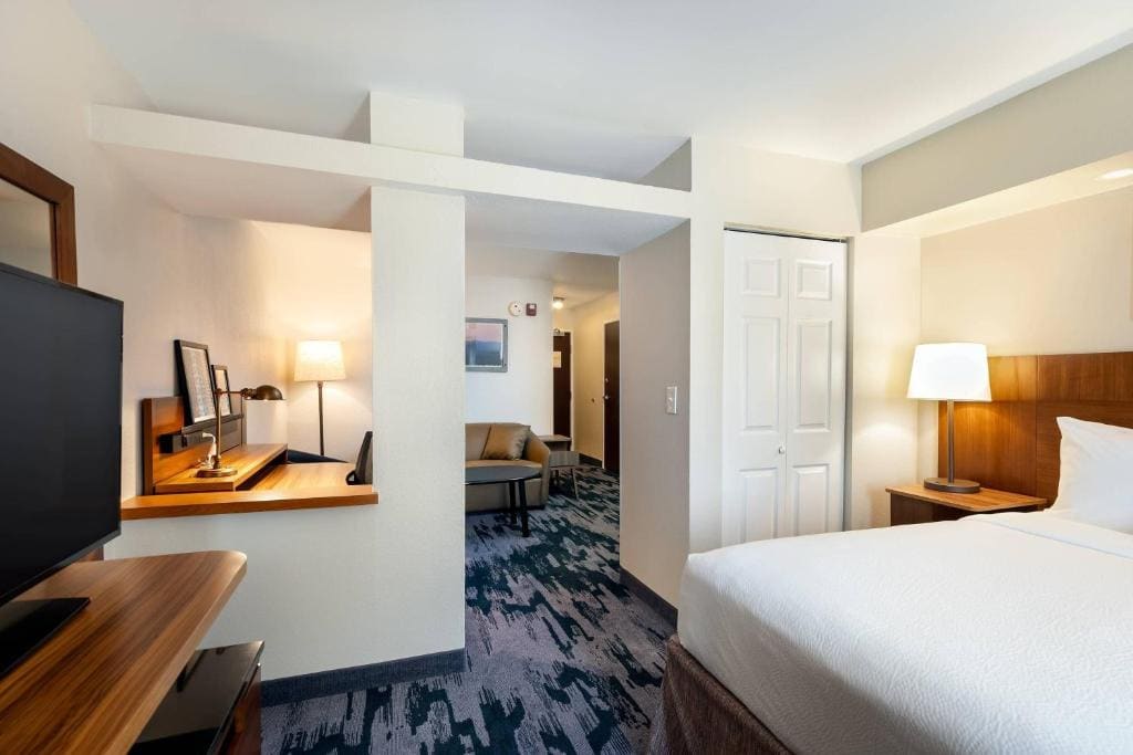 King Studio with Sofa Bed room - Image 1