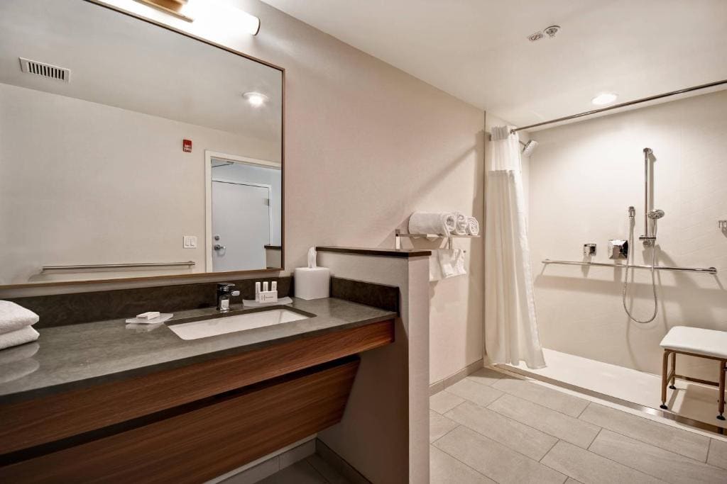 King Room room - Image 3