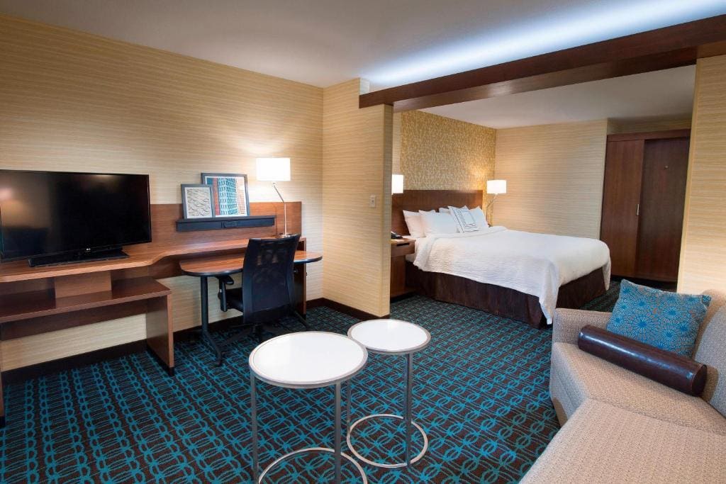 King Suite with Sofa Bed room - Image 1
