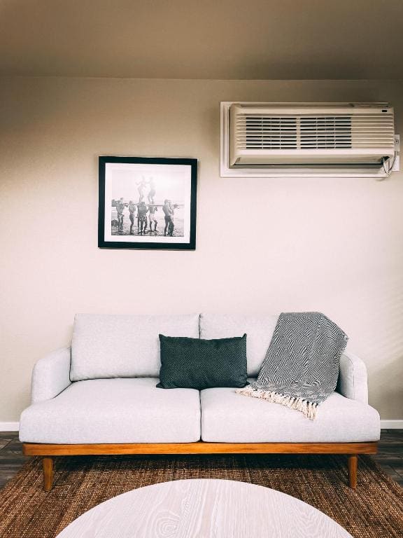 Premium Ocean View Beach Cottage room - Image 1