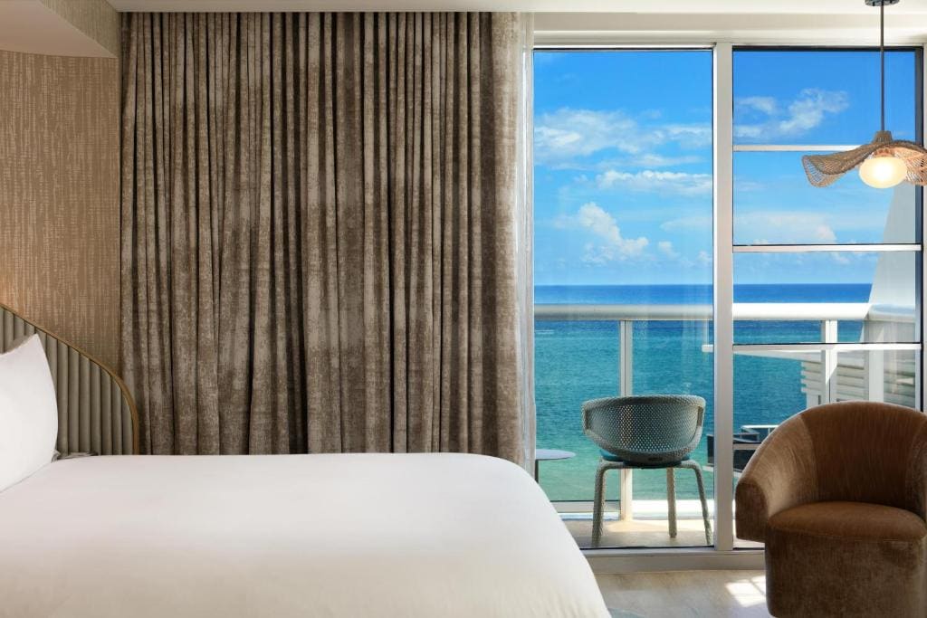 Suite with Balcony and Ocean View room - Image 1