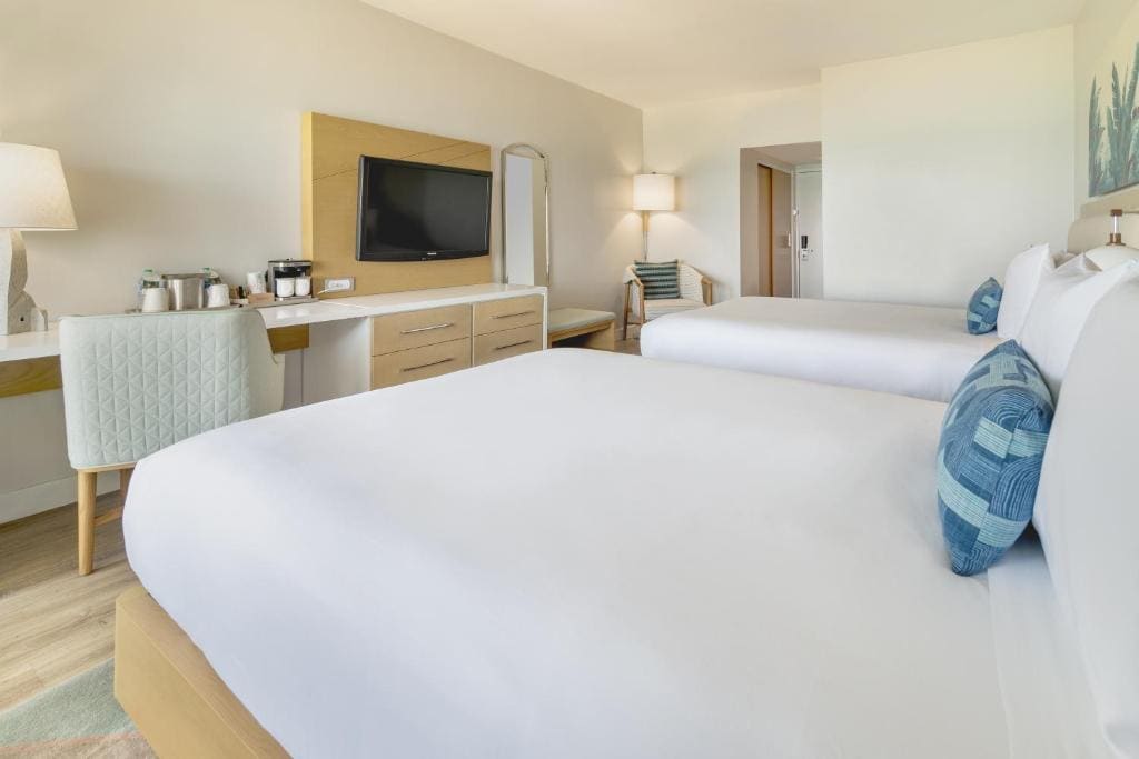 Two Queen Beds Oceanfront Balcony room - Image 1