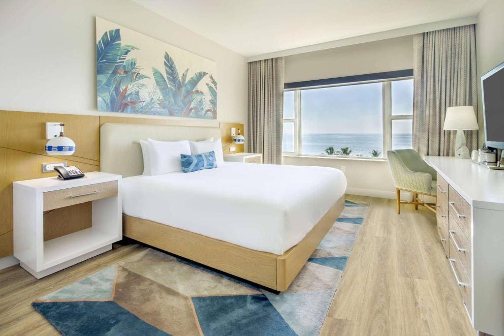 King Bed room - Image 1