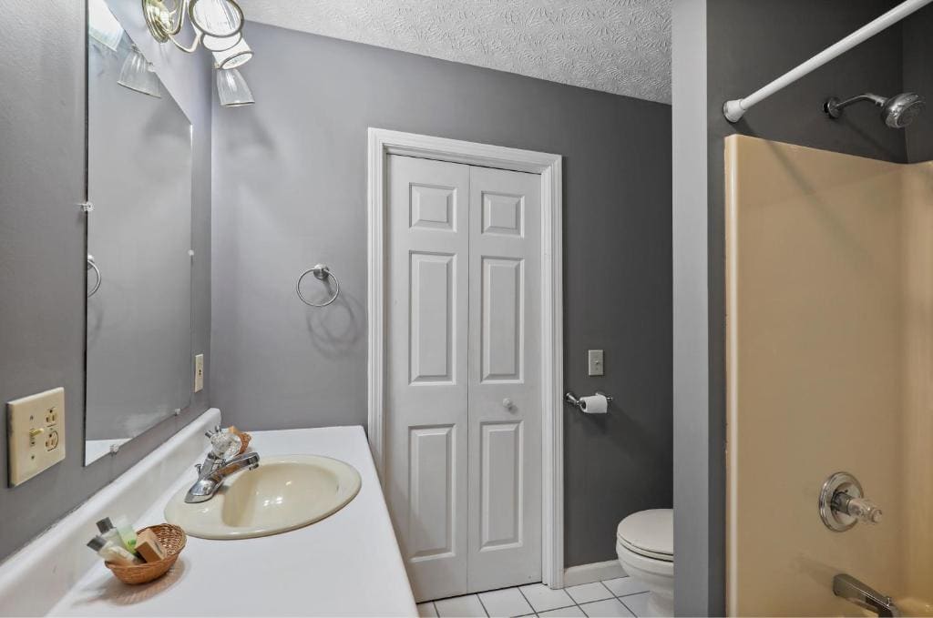 Suite with Spa Bath room - Image 3