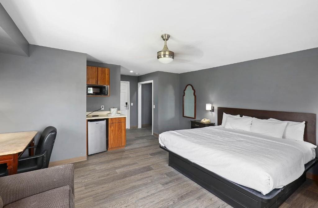 Executive King Room room - Image 2