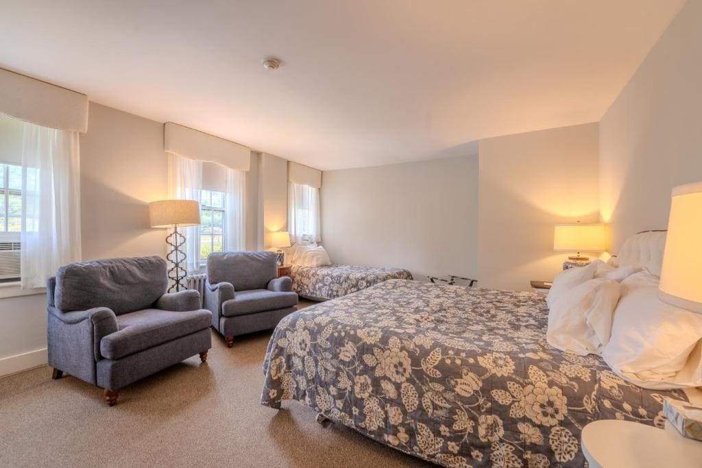 Deluxe Room room - Image 2