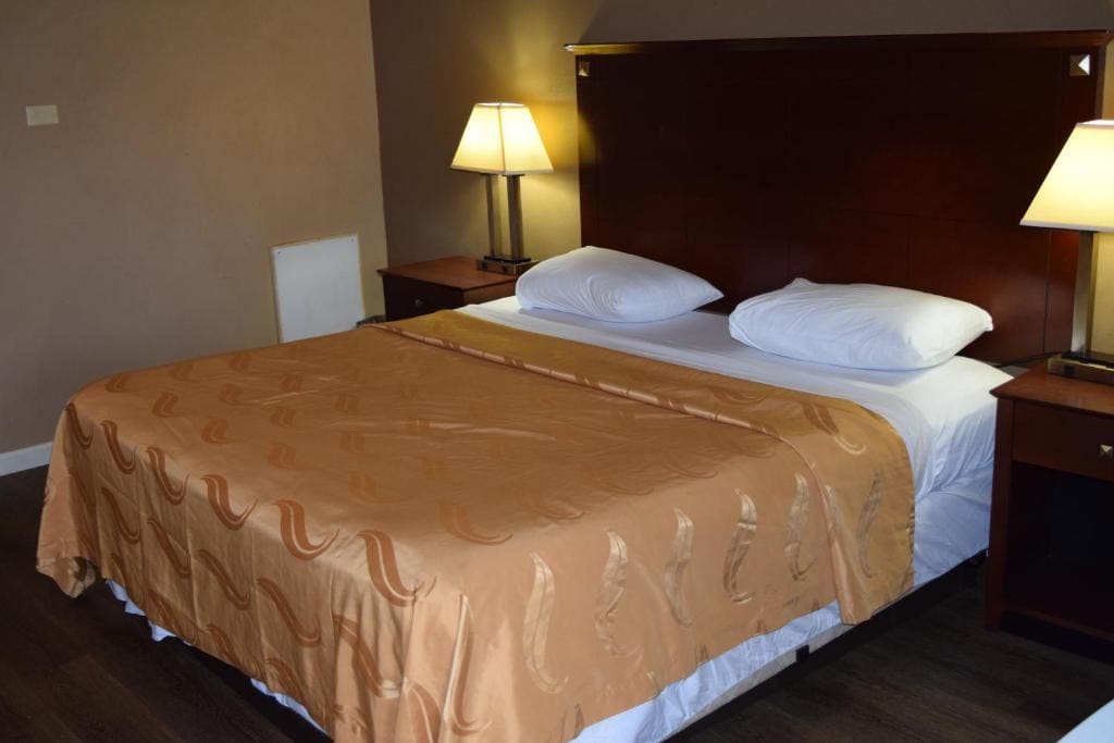 King Room room - Image 1