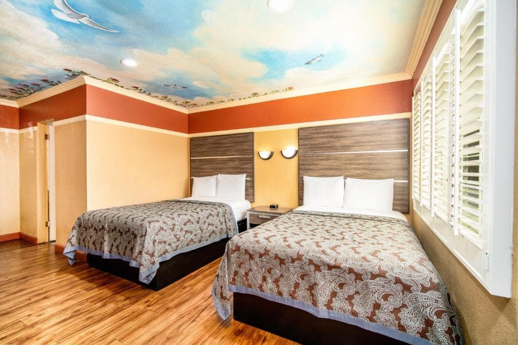 Queen Room room - Image 3