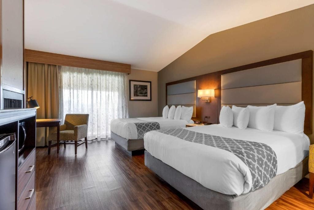 Queen Room with Two Queen Beds and Fireplace room - Image 1