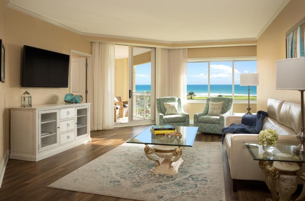 3 Bedroom Ocean View Suite room - Image 1