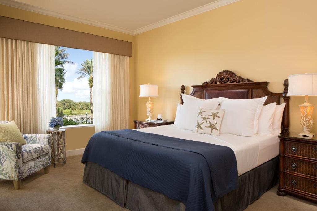 3 Bedroom Ocean Tower Suite room - Image 2