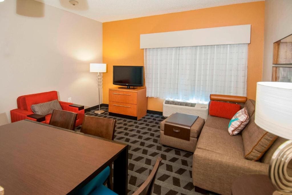 Two-Bedroom Suite room - Image 1