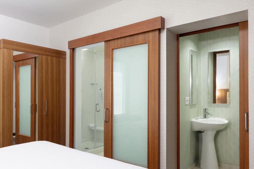King Suite with Trundle Sofa room - Image 3