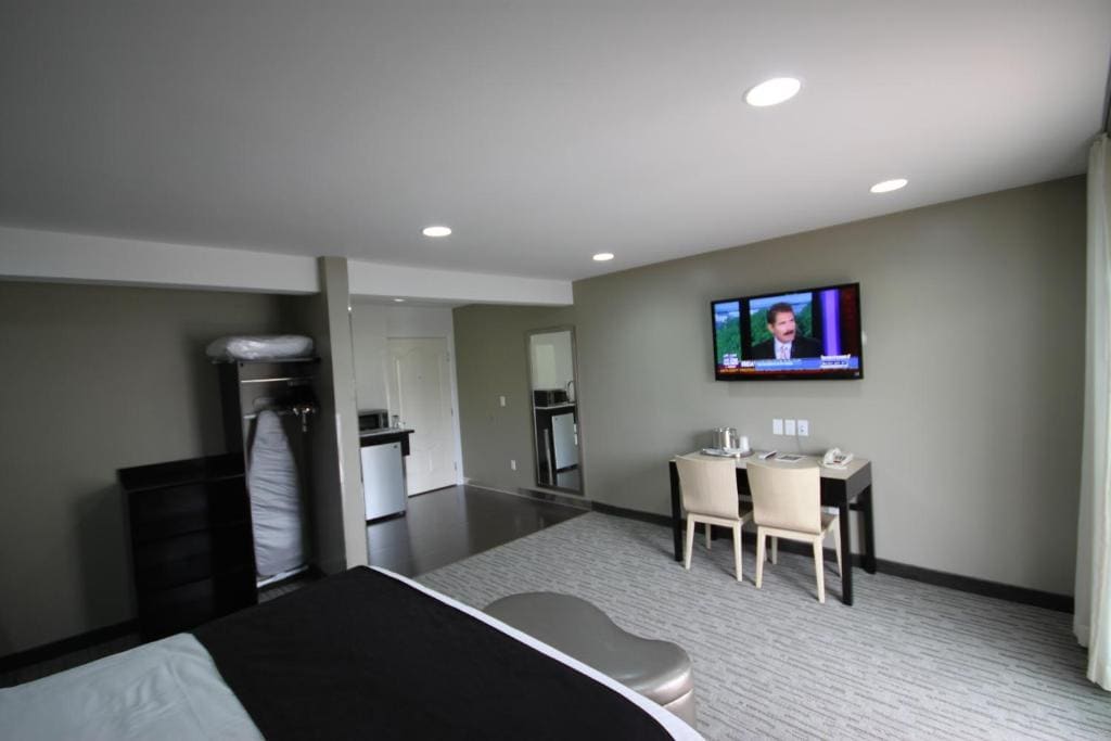 King Room with Ocean View room - Image 1
