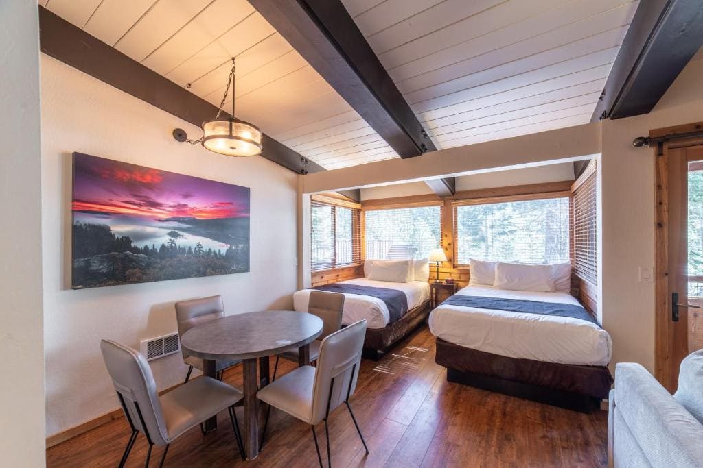 Suite room - Image 1