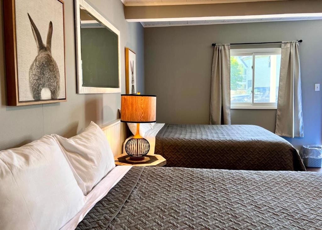 Standard Quadruple Room room - Image 1