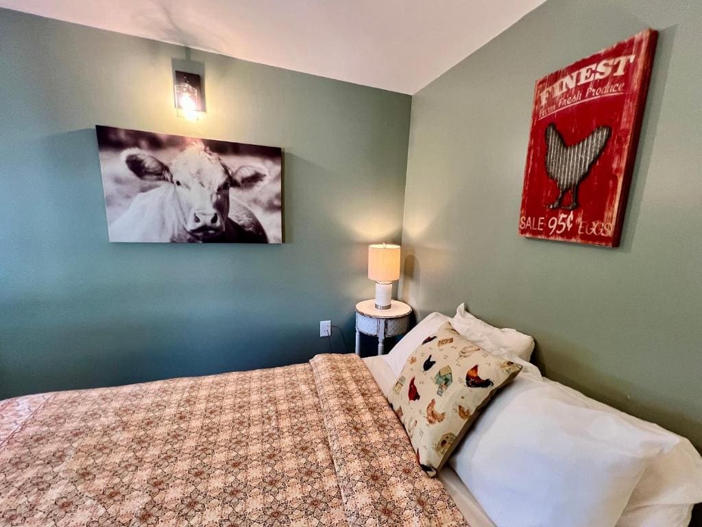 Standard Quadruple Room room - Image 2