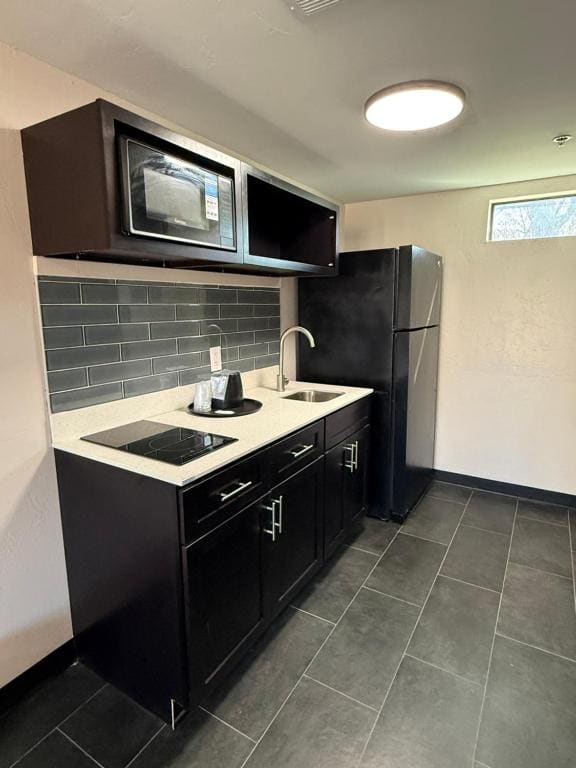 Triple Room with Kitchenette - Non Smoking room - Image 3