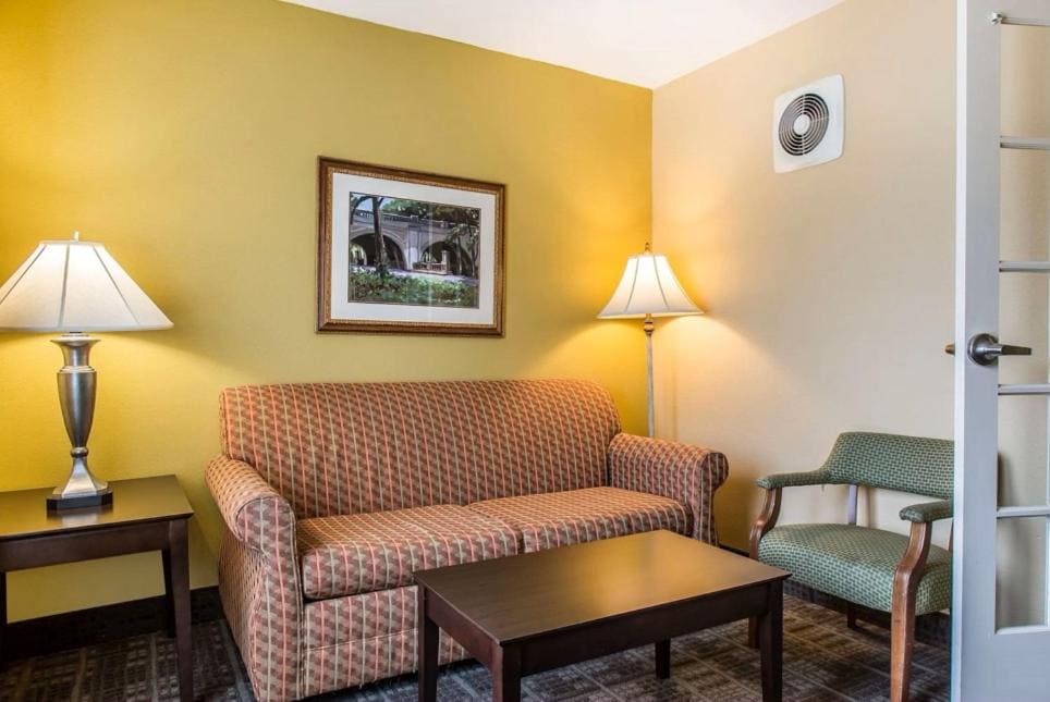 Superior Suite room - Image 2
