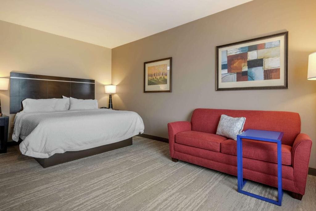 King Studio Suite with Sofa Bed - Non-Smoking room - Image 1