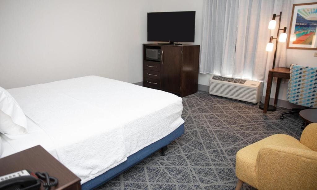 King Room - Non-Smoking room - Image 1